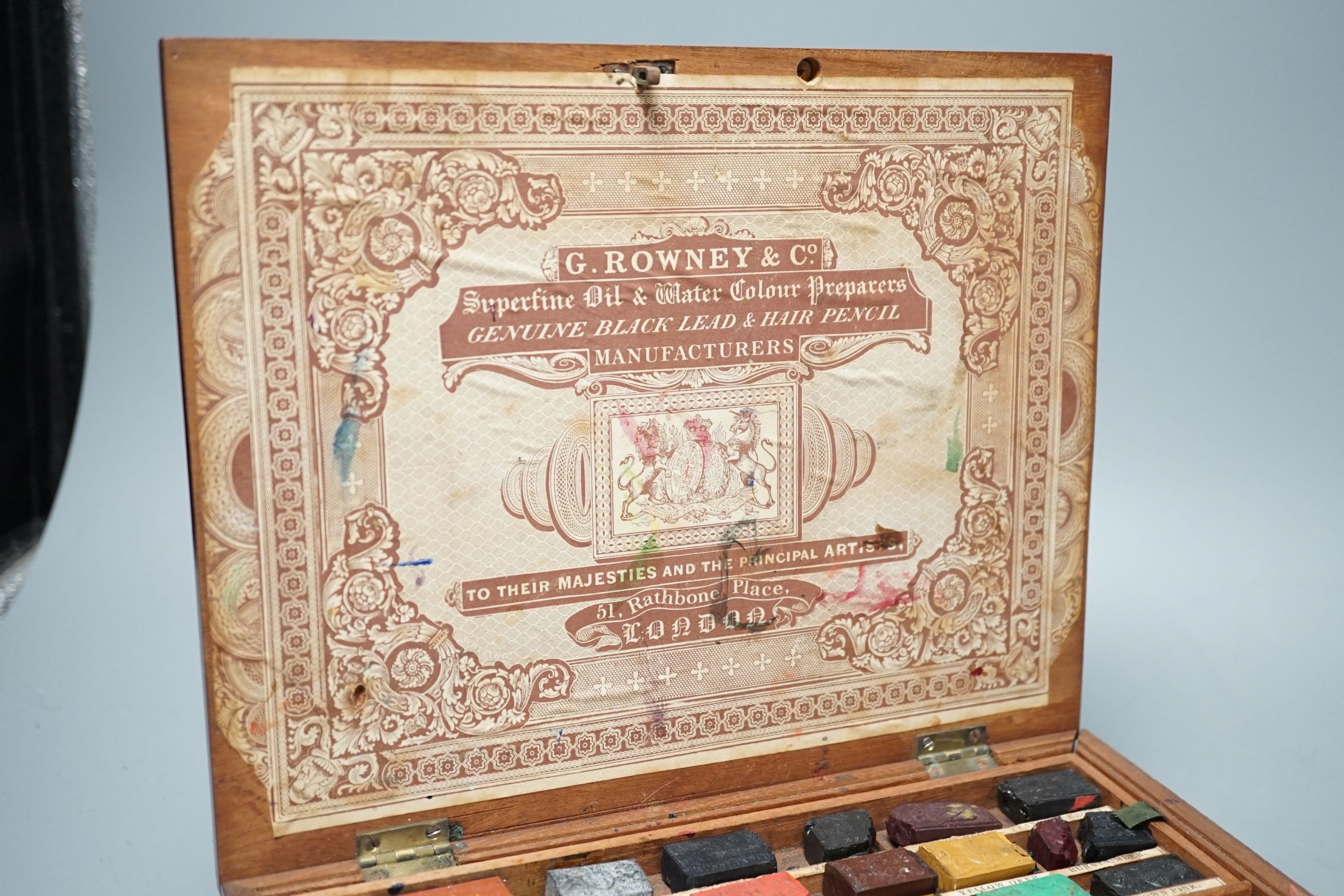 A Victorian G.Rowney & co mahogany cased artist’s box, 24.5 cm wide